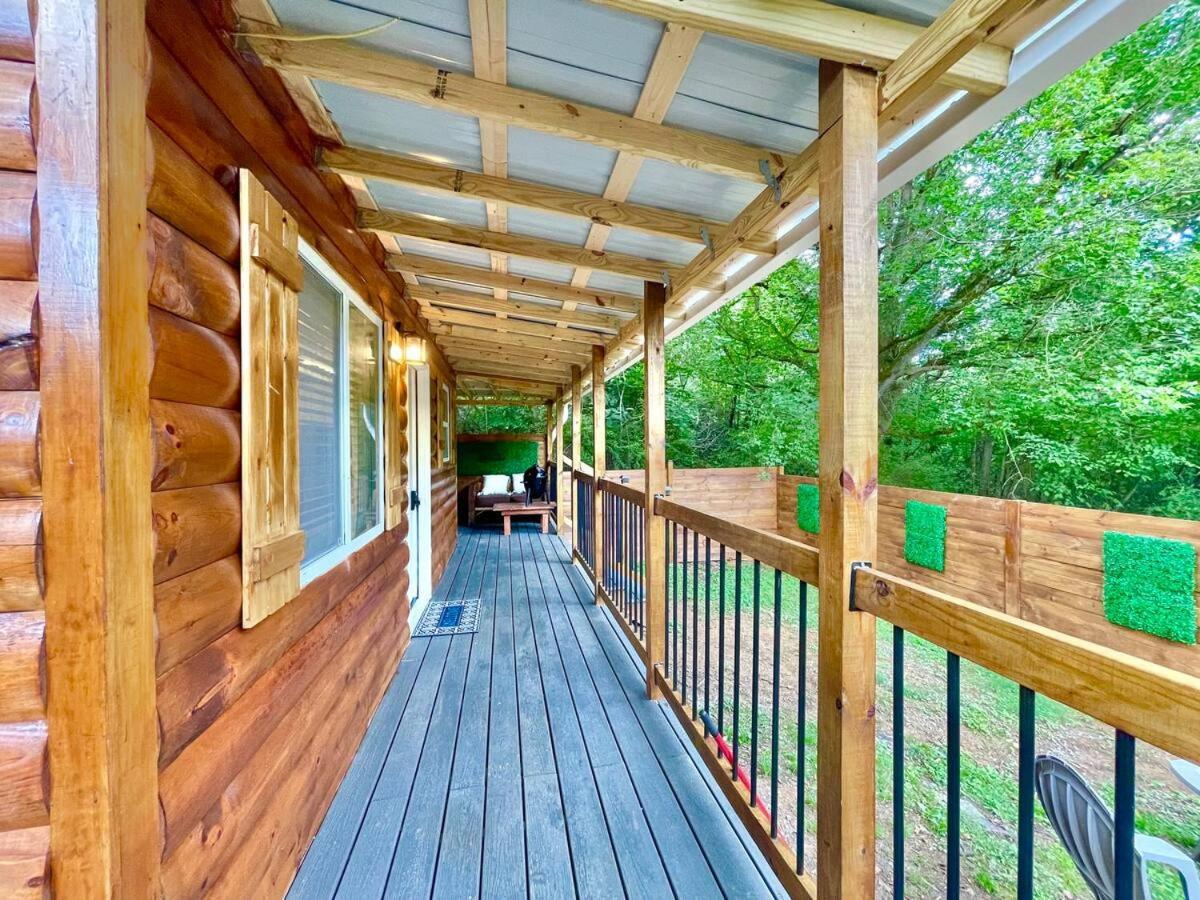 New Tiny Cabin Hot Tub Firepit Fenced Yard Sevierville Eksteriør billede